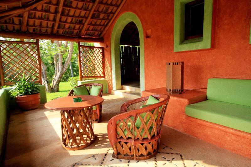 Las Alamandas Quemaro Room photo